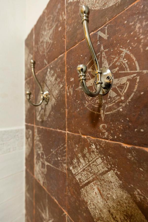 Palazzo Badiale History&Rooms Atella Екстер'єр фото