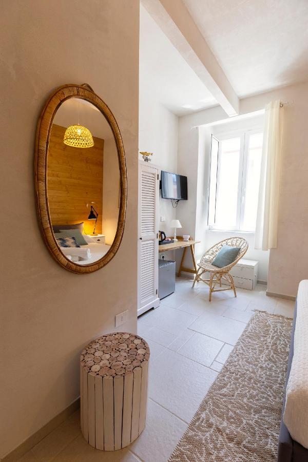 Palazzo Badiale History&Rooms Atella Екстер'єр фото